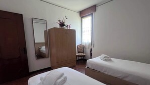 Room - Apartment lake view, garden and parking - A15 (Domaso)