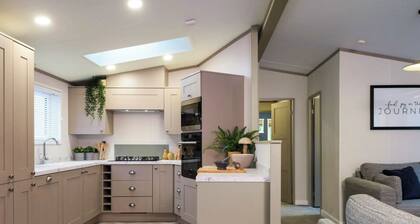 New for 2023 this new Luxury and stylish lodge has all the mod cons.