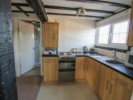 Casa de campo | Cozinha privada | Geladeira, chaleira elétrica, torradeira