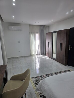 3 bedrooms, iron/ironing board, free WiFi, bed sheets - Jasmine Boutique Accommodation Felfela (Hurghada)