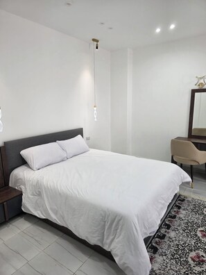 3 bedrooms, iron/ironing board, free WiFi, bed sheets - Jasmine Boutique Accommodation Felfela (Hurghada)
