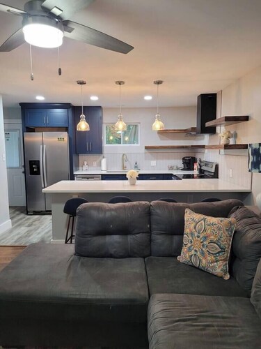 18 Hidden Gem - Private Home - 3 BDRM In 5 Forks