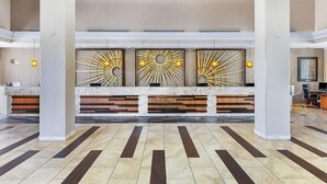 Lobby - Palm Desert | Desert Oasis | Golf & Resort Pool (Palm Desert)