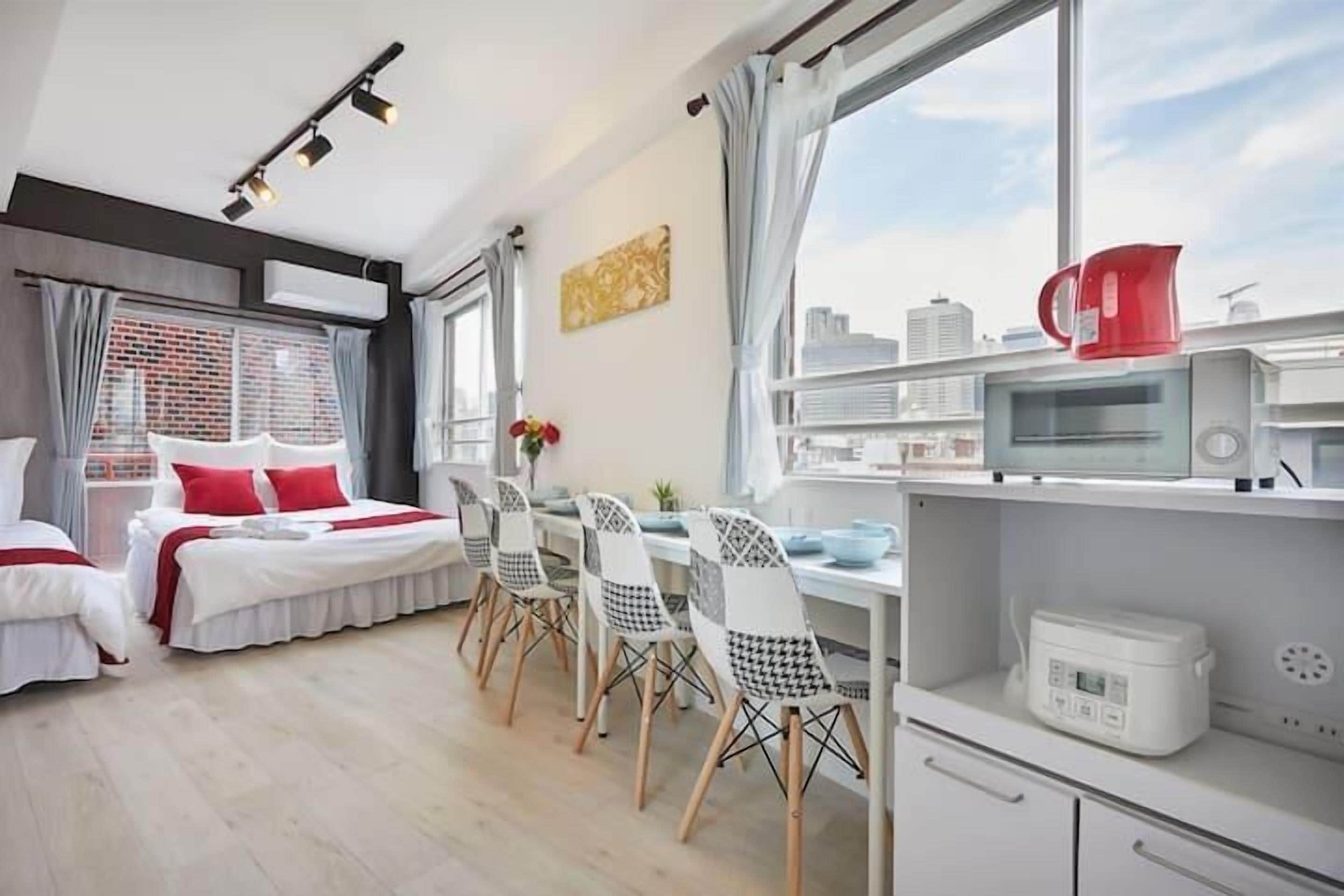 Basic Room | Iron/ironing board, free WiFi