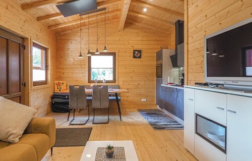 Lovely home in Merzalben with sauna