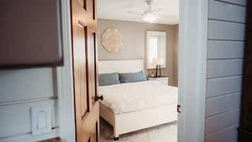4 bedrooms, WiFi, bed sheets
