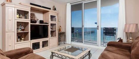 تلفزيون ذكي، مشغل دي في دي، كُتُب، ستيريو