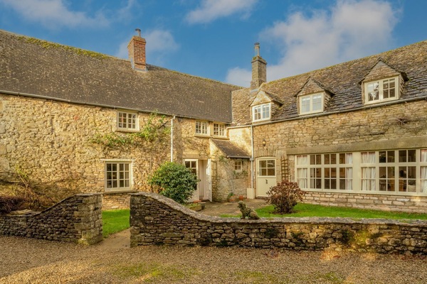 Rear View, Woodmancote Manor Cottage, Bolthole Retreats