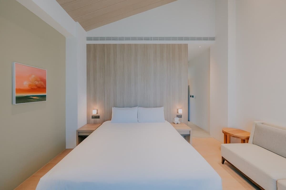Classic Double Room, Bathtub, Mountain View (106)