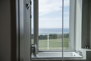 Superior Double Room, Balcony, Sea View (108.109) | Bathroom | Separate tub and shower, hair dryer, slippers, towels