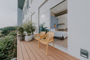 Superior Double Room, Balcony, Sea View (202.203.205) | Terrace/patio - Sunlight on the peninsula (Hengchun)