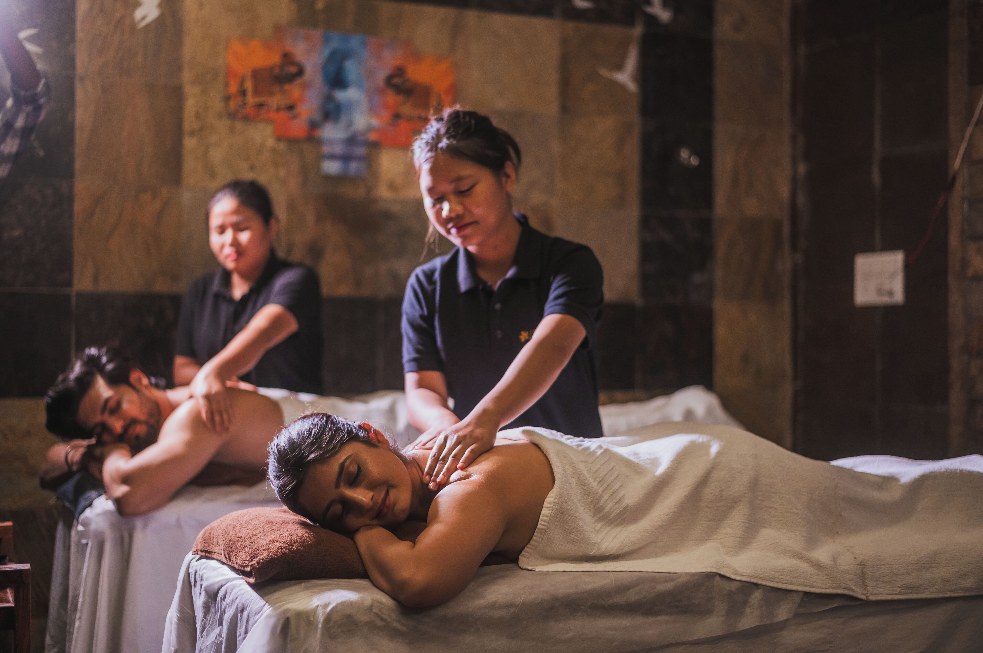 双人护理室、深层组织按摩、瑞典式按摩、按摩服务