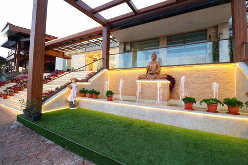 The Grand Legacy Resort