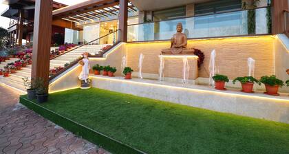 The Grand Legacy Resort