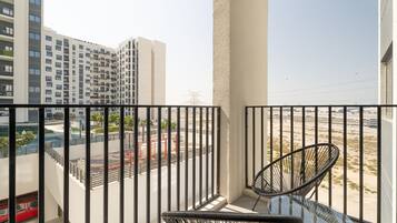 Deluxe Apartment | Balcony