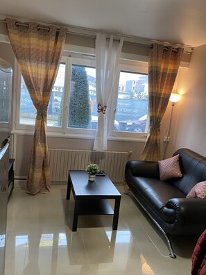 Living area - LES IRIS ANNEMASSE (Annemasse)