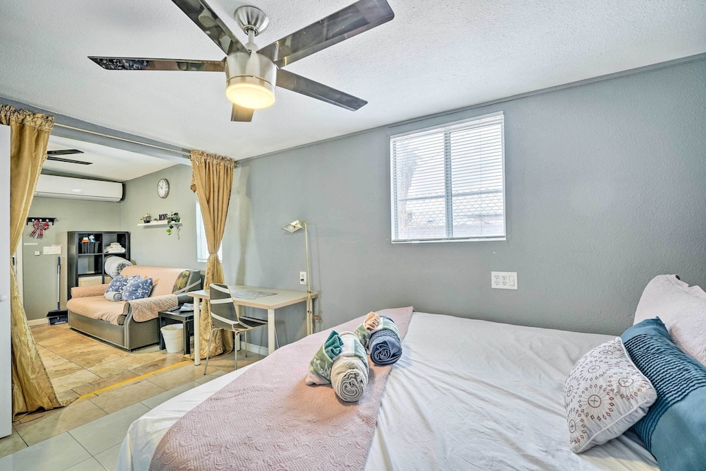 North Las Vegas Studio 10 Mi to Strip North Las Vegas Vrbo