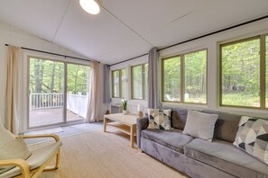 TV, fireplace, DVD player, books - 1 Block to Lake: Poconos Getaway w/ Fire Pit! (Pocono Lake)