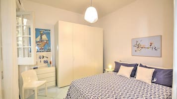 1 Schlafzimmer, BĂŒgeleisen/BĂŒgelbrett, kostenloses WLAN, BettwĂ€sche