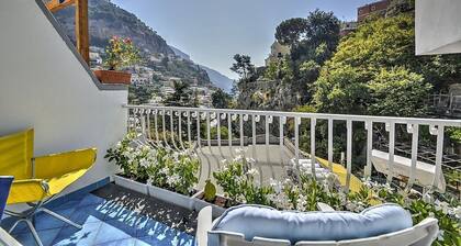 Casa Ginepro: A cozy and welcoming independent house located in the center of Positano, with Free WI-FI.