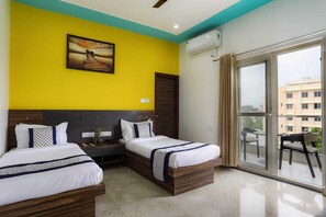 Deluxe Twin Room - KDS Residency (Greater Noida)