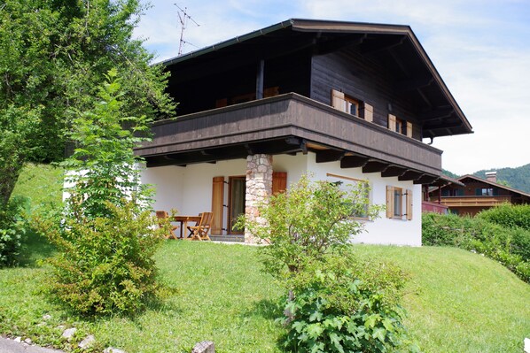 Exterior - Apartment Bergsonne 85sqm with terrace and mountain view (Reit im Winkl)