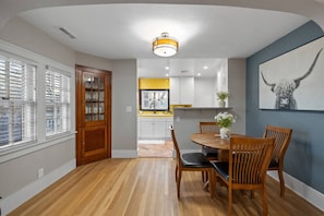 Dining - 915 QUincy · Charming Duplex Upstairs Unit (Rapid City)
