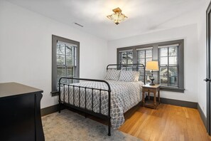 2 habitaciones, cuna de viaje, wifi y ropa de cama