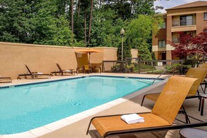 Pool - Enjoy a Hassle-Free and Suiting Stay! Free Parking, Onsite Pool, Pets Allowed (Durham)