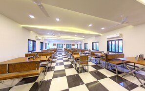 Restaurant - Anantam Resort (Mendarda)