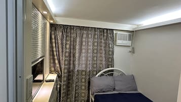 Suite estudio Deluxe | Escritorio, espacio para trabajar con un portátil, wifi gratis