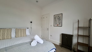 1 bedroom, iron/ironing board, free WiFi