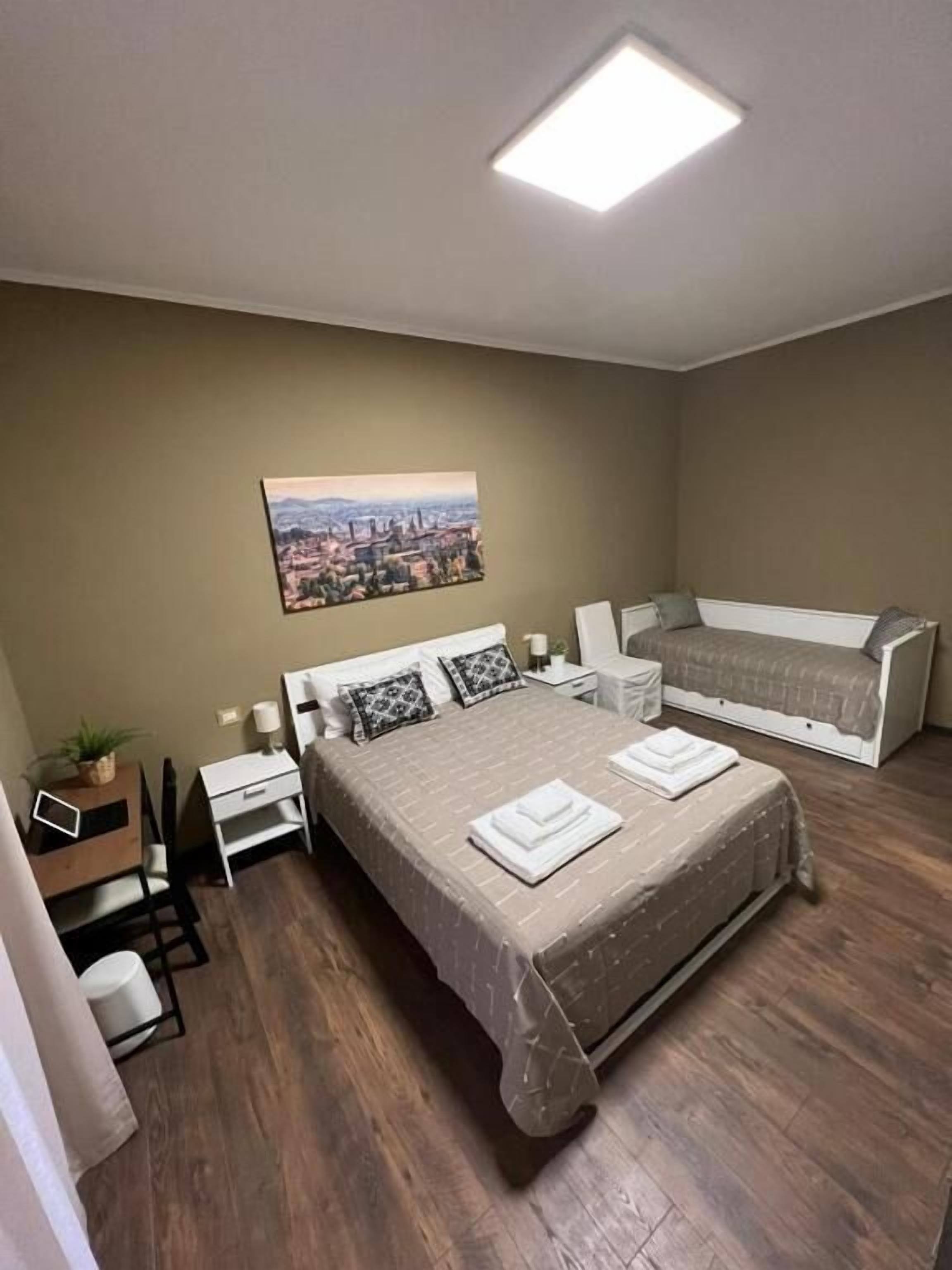 Room, 1 Double Bed with Sofa bed, Ensuite