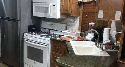 Halfway Tiny House - 3 BR Small Town Iowa Rural Setting!