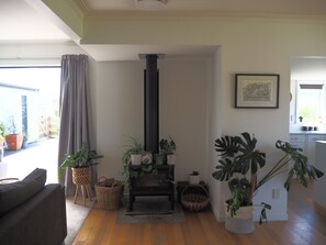 Interior - Spacious home with large backyard (Napier)