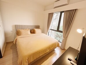 Family Apartment, 3 Bedrooms, Garden View