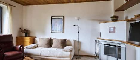 Fernseher, Kamin