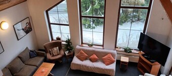 Duplex Mountain Base by Interhome