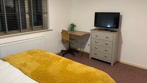 Unclassified image, 4 of 7, button - Premium Inn Apartments (Castleford)