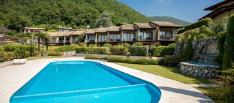 Villetta in residence sulle verdi colline dominanti il golfo di salò - Blue