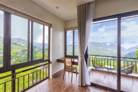 华丽客房 | 免费迷你吧物品、办公桌、笔记本电脑工作区、遮光窗帘