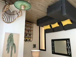 Interior - Central Apartment in Torremolinos with 2 Bedrooms, Near Beach and Restaurants (Torremolinos)