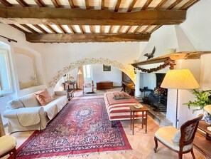 TV, fireplace - Umbrian Paradise contains 5 Bedrooms with Private Pool and Stunning Views (Umbria)
