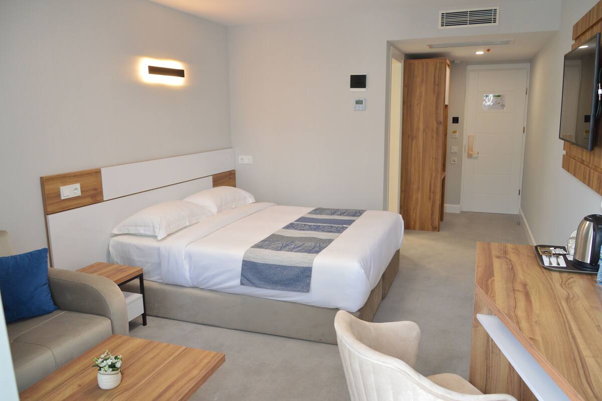 Basic Double Room | Premium bedding, down comforters, minibar, in-room safe