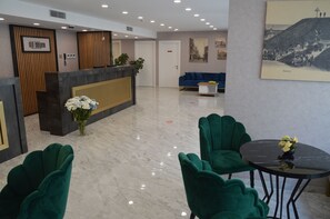 Reception - Old Batumi Hotel (Batumi)