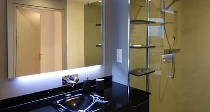 Panoramic apartment in Moulins center with terrace, 2 bedrooms, and modern amenities