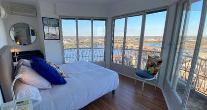 Panoramic apartment in Moulins center with terrace, 2 bedrooms, and modern amenities