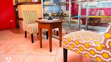 TV connectée de 42 pouces avec chaînes par satellite, télévision