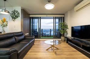 View from property - Luxury 2B2B Marvelous View Central Location (Melbourne)