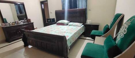 2 bedrooms, Internet